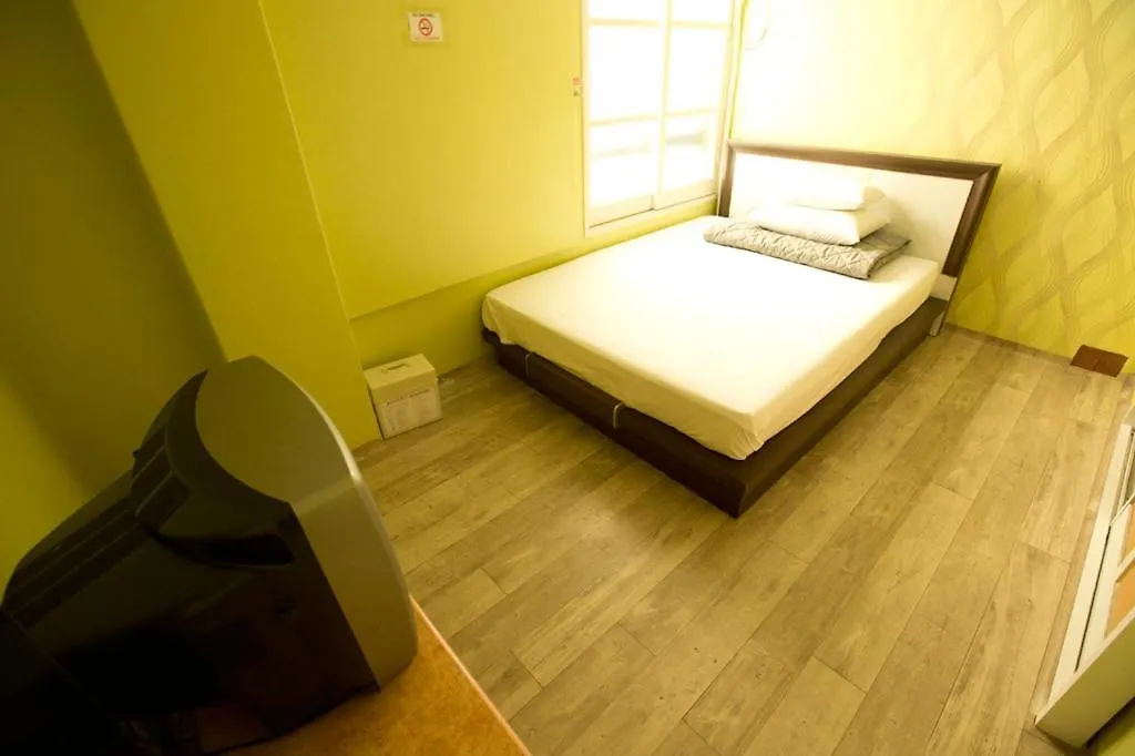 The Forest Hostel 제주