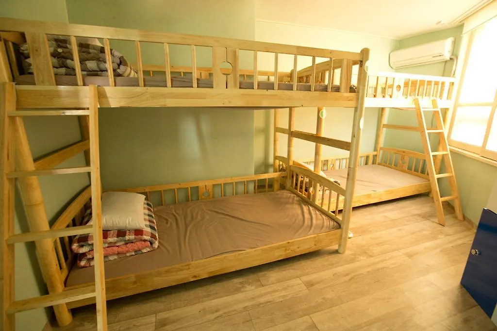 The Forest Hostel 제주